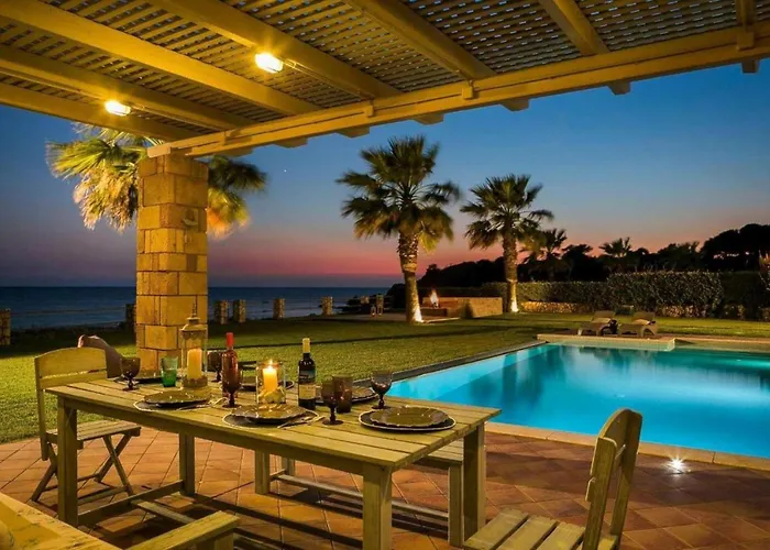 Astounding Seafront Kefalonia 3 Bedrooms Alegria Private Pool&amazing Sea Views Minies Villa *