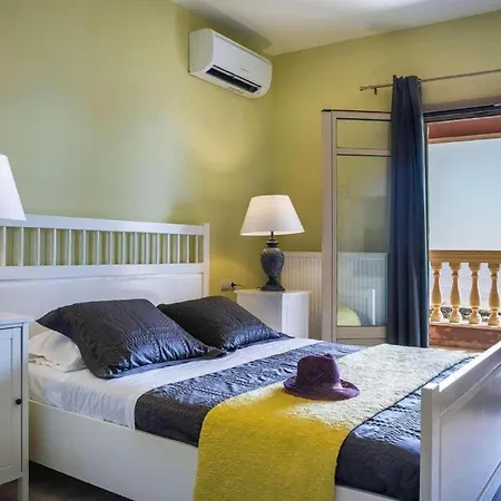 Astounding Seafront Kefalonia 3 Bedrooms Alegria Private Pool Amazing Sea Views Minies * Minia